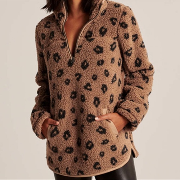 Abercrombie and Fitch Sherpa Half-Zip Faux Leather Trim Pullover Fleece Top Sz M - Picture 2 of 2